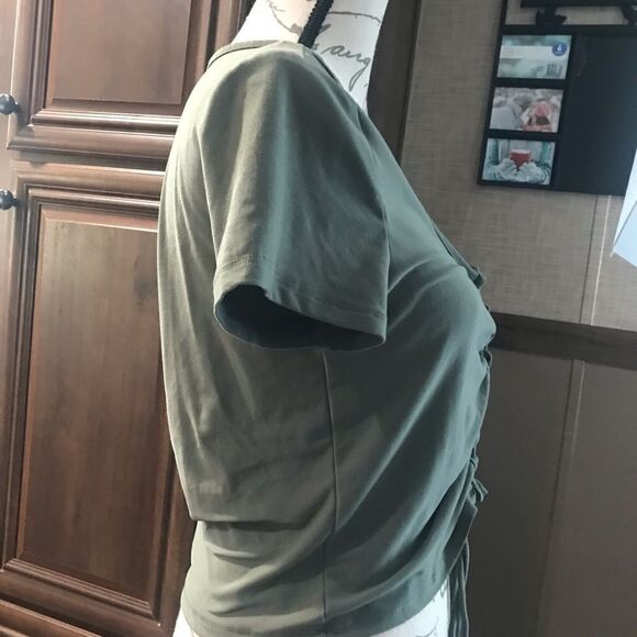 no boundaries size large green scrunched crop top - Picture 12 of 13